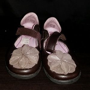 Girls shoes